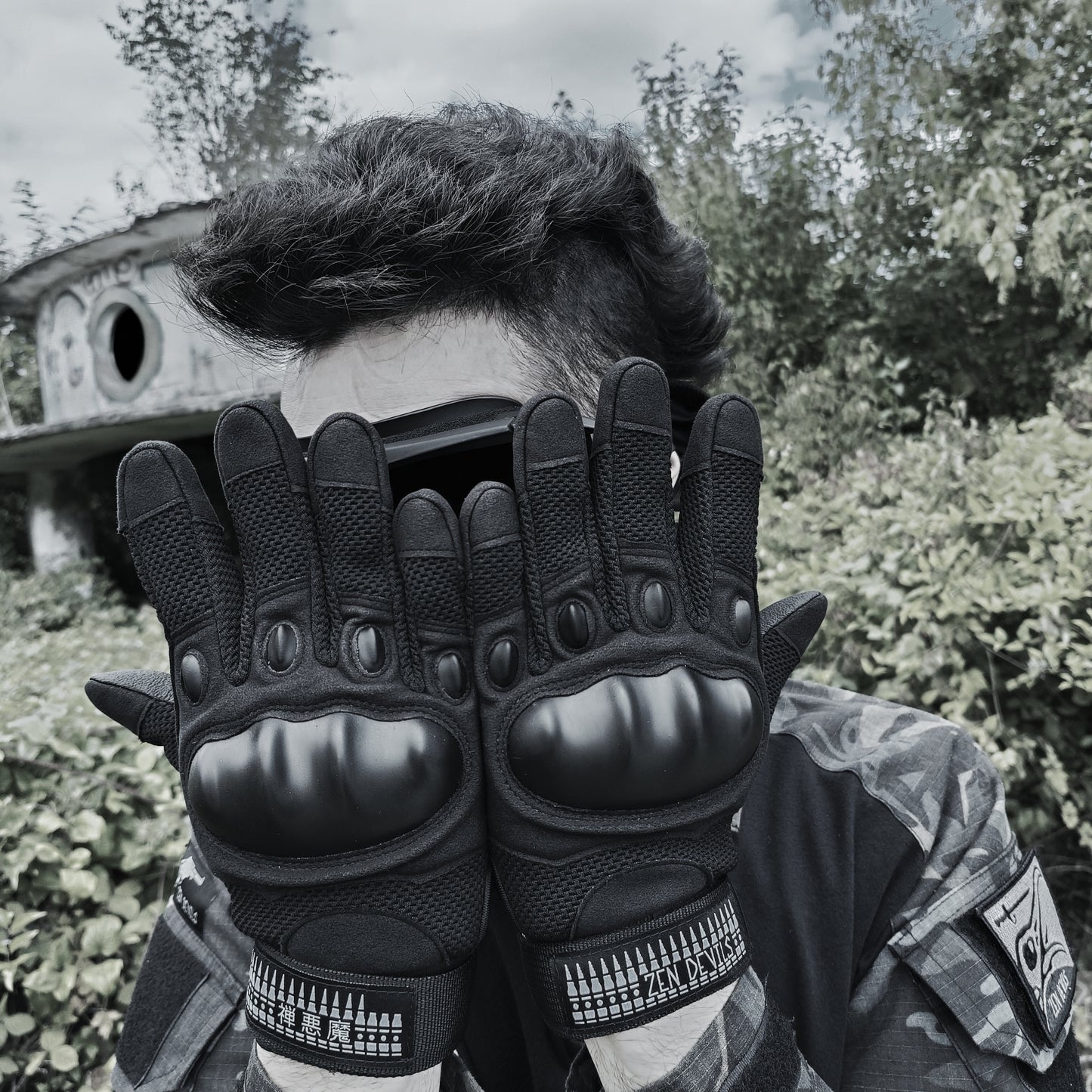 The Full Machine Gun Gloves