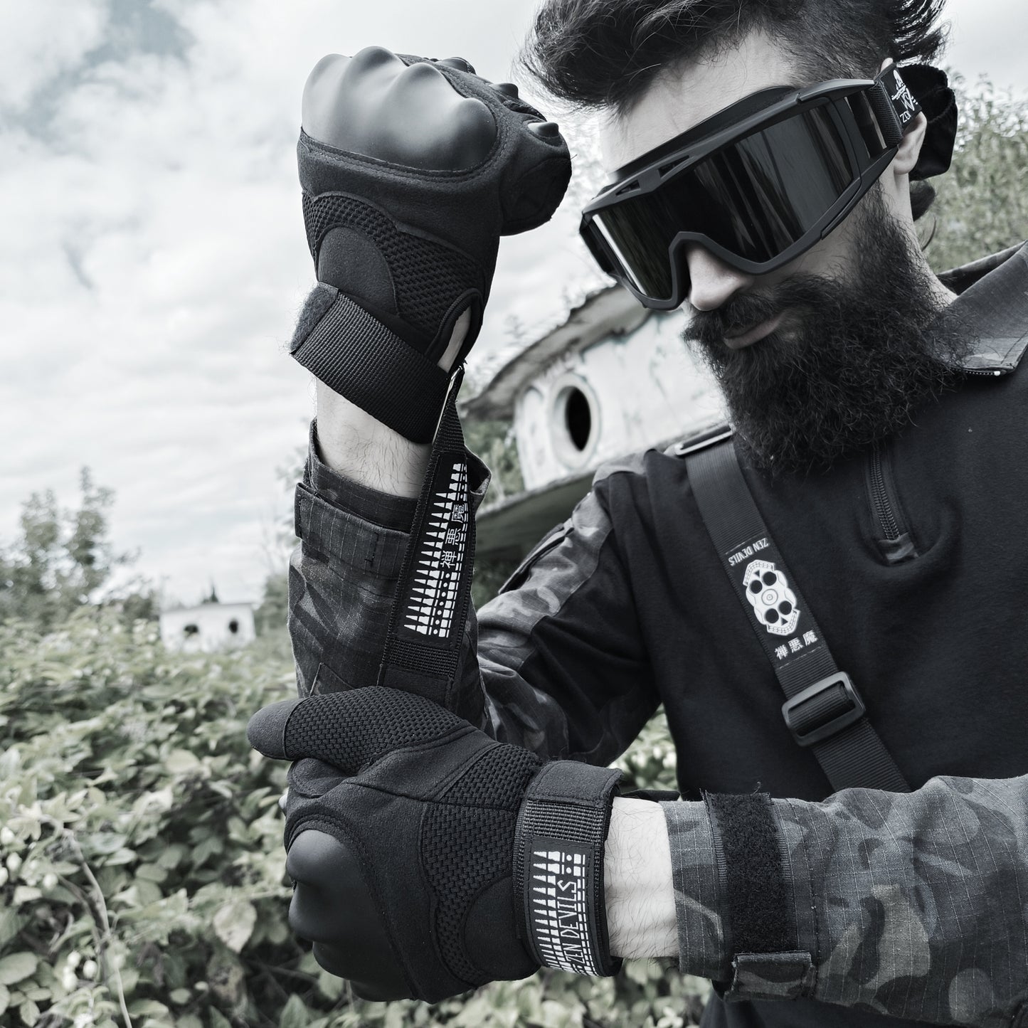 The Full Machine Gun Gloves