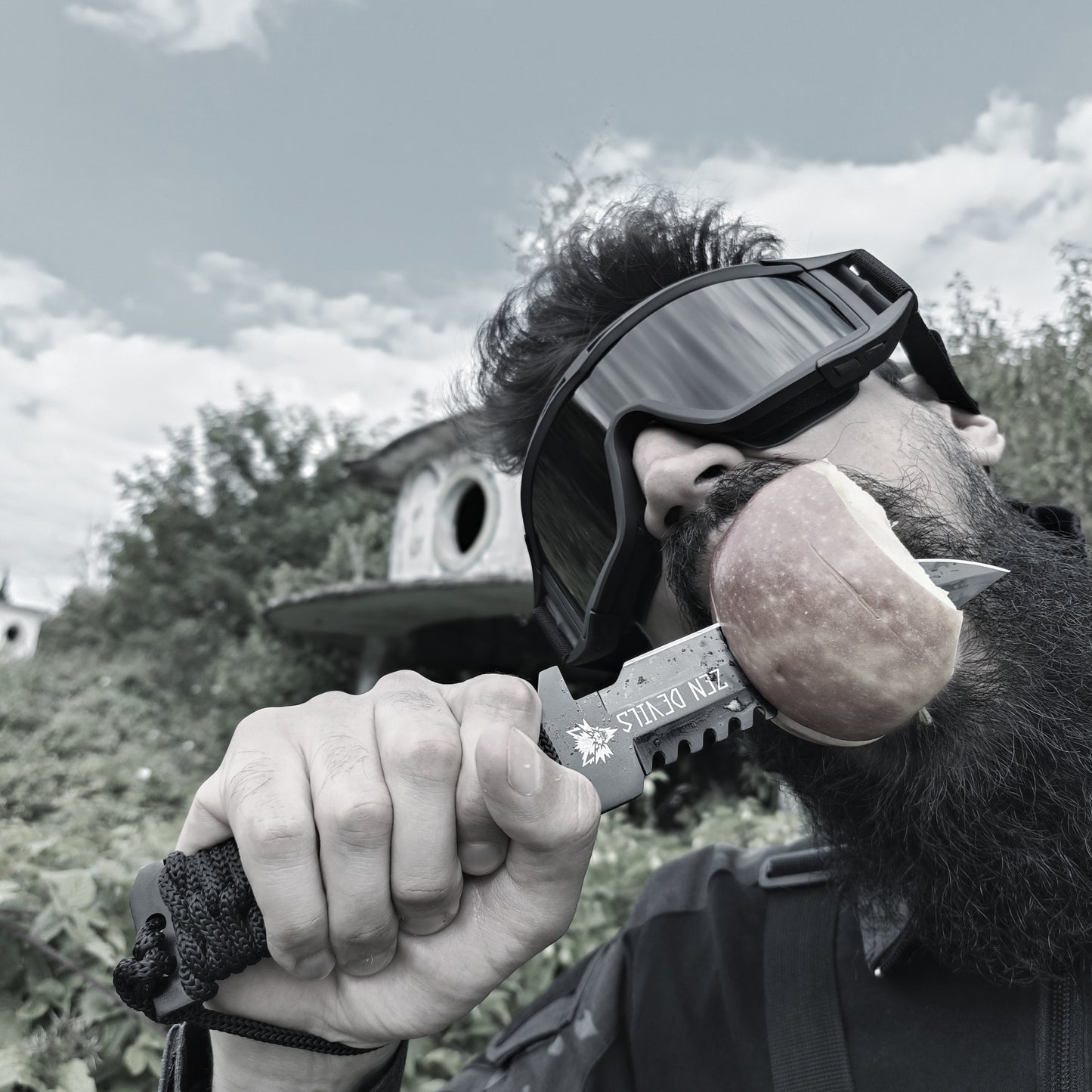 The Tactical Survival Knife