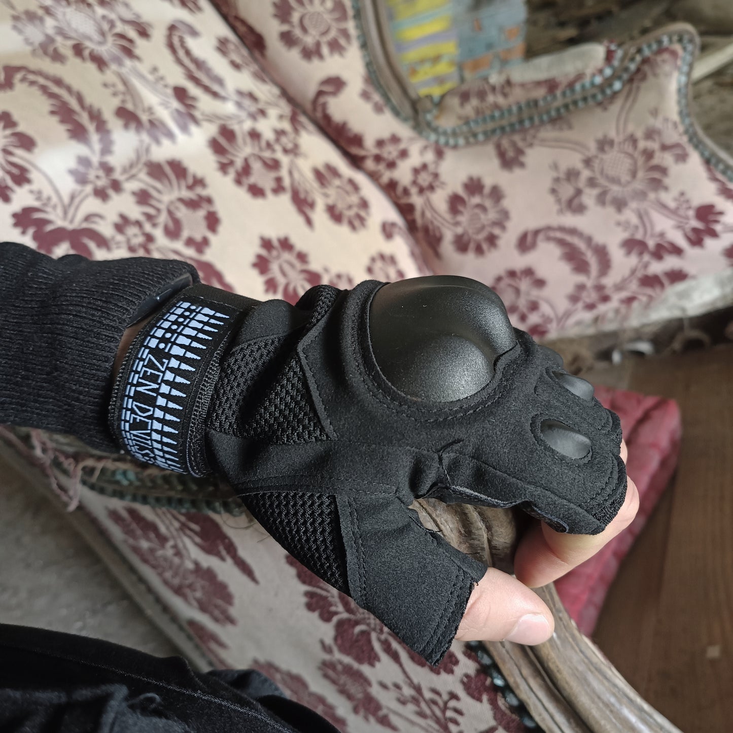 The Machine Gun Gloves [black]