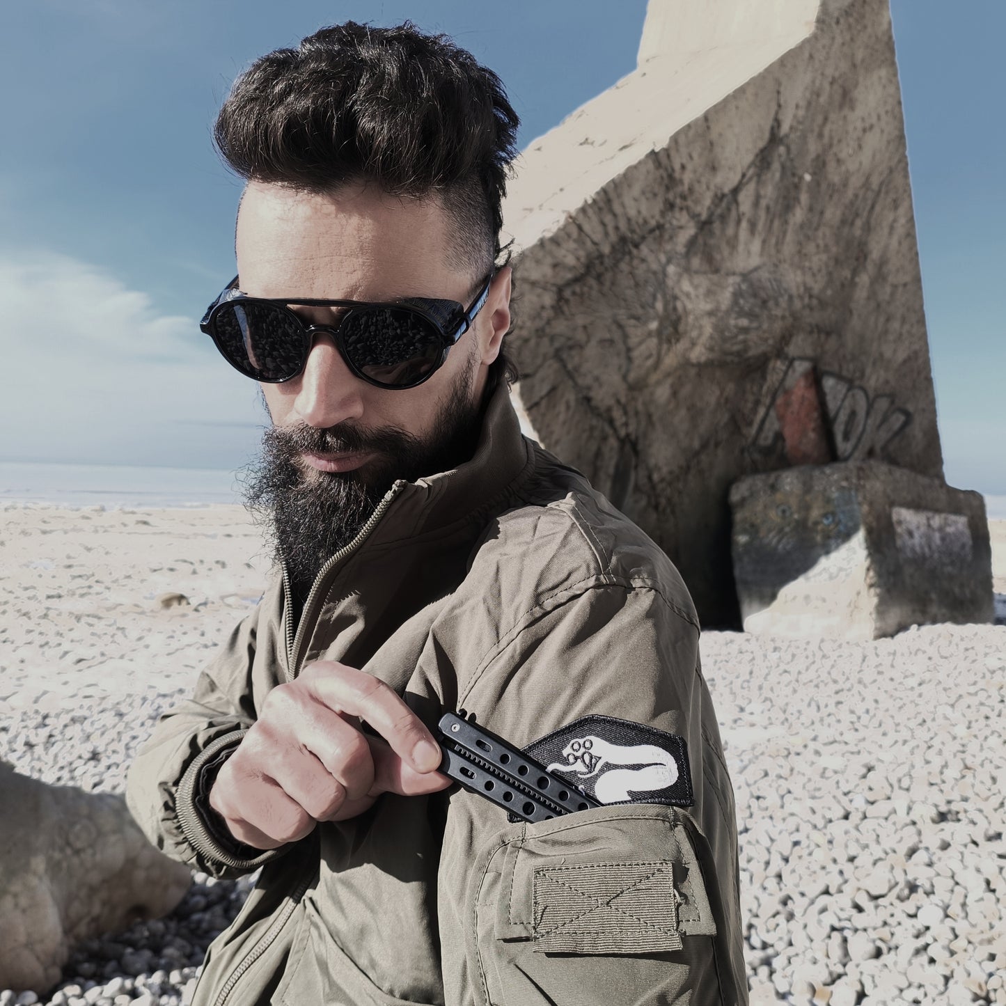 The Flight Bomber Jacket [army green]