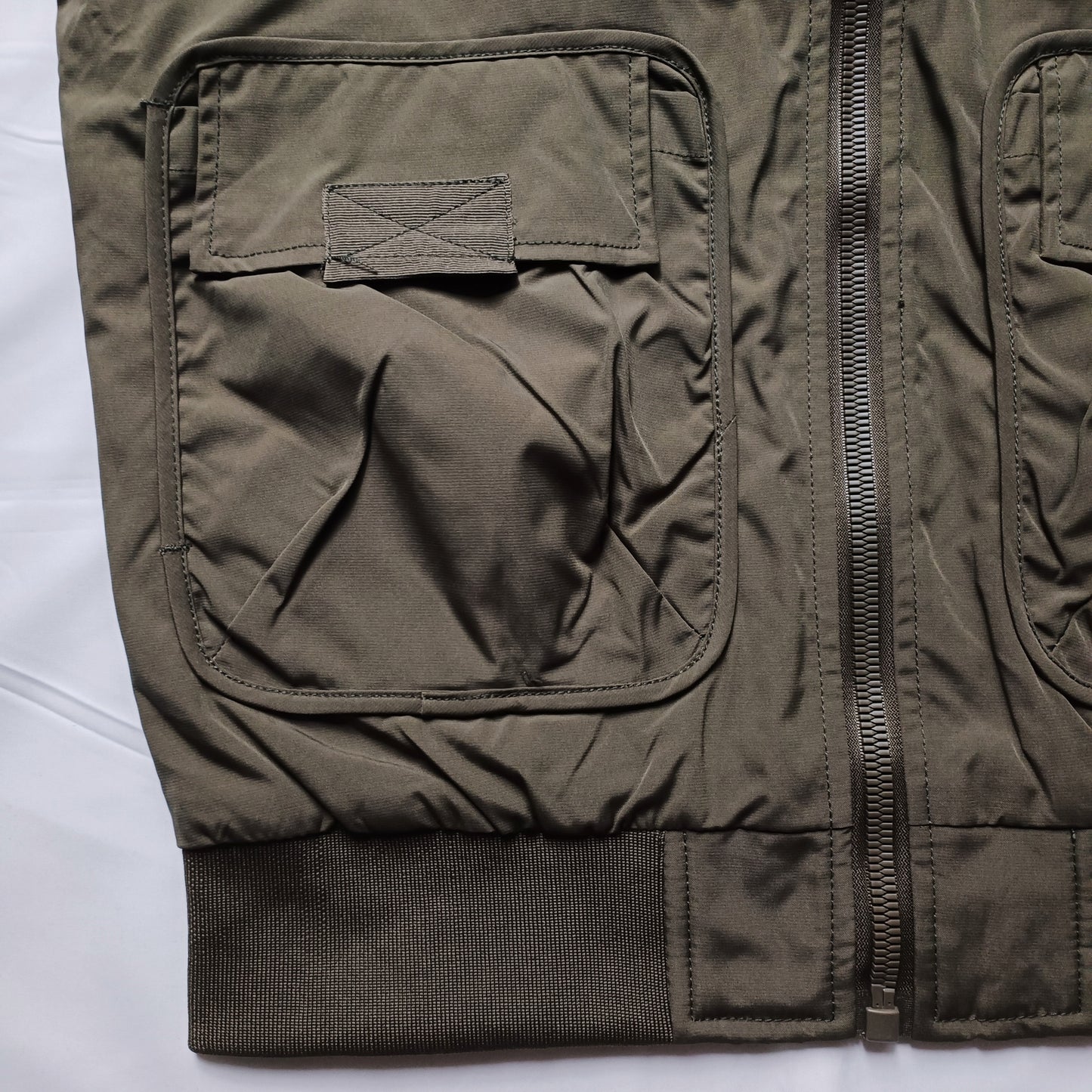 The Flight Bomber Jacket [army green]