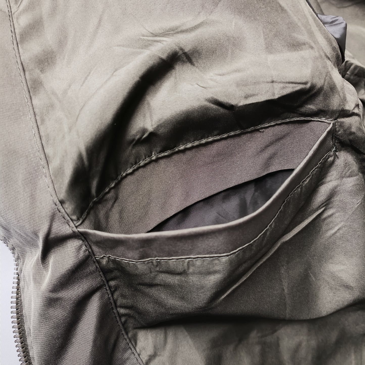 The Flight Bomber Jacket [army green]