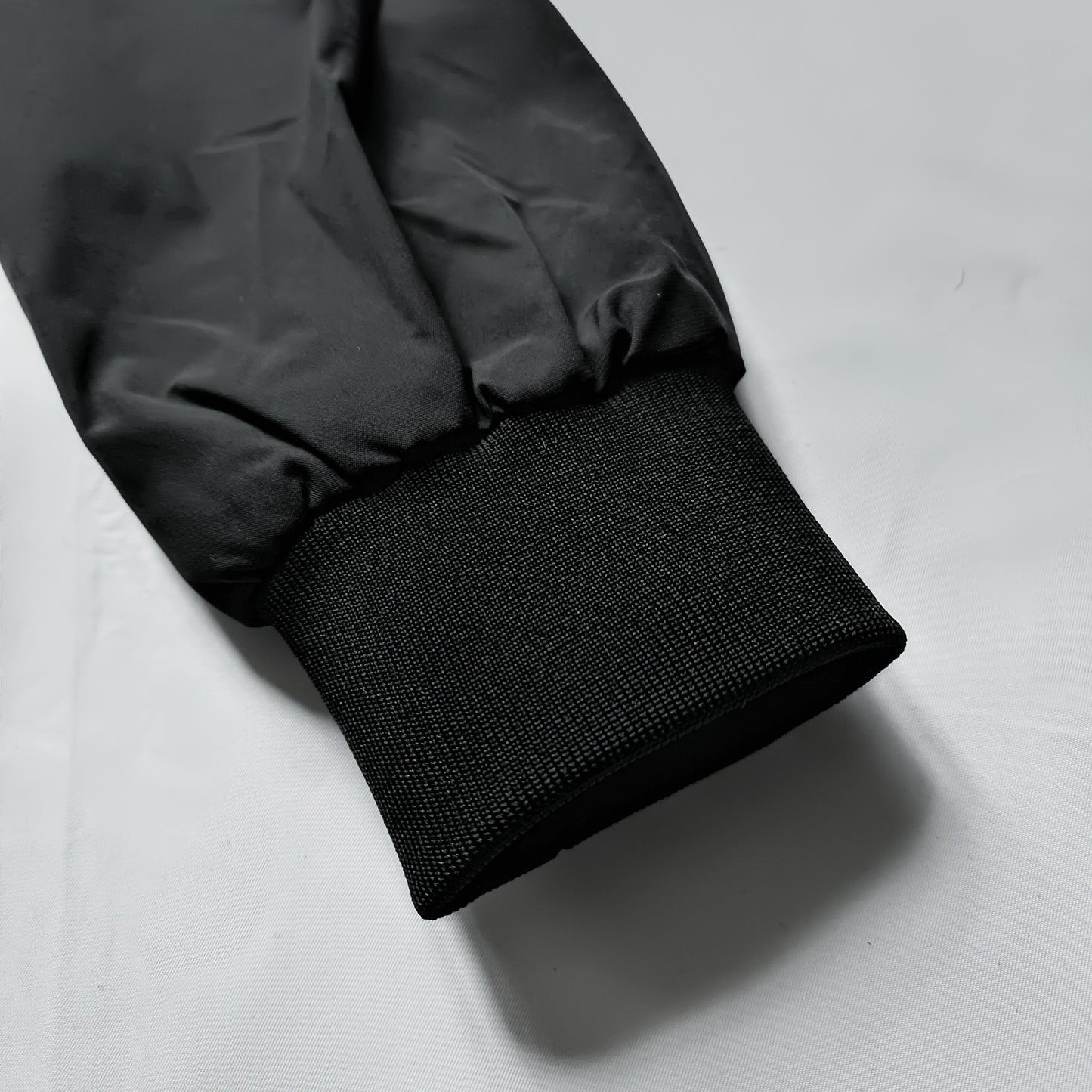 The Flight Bomber Jacket [black]