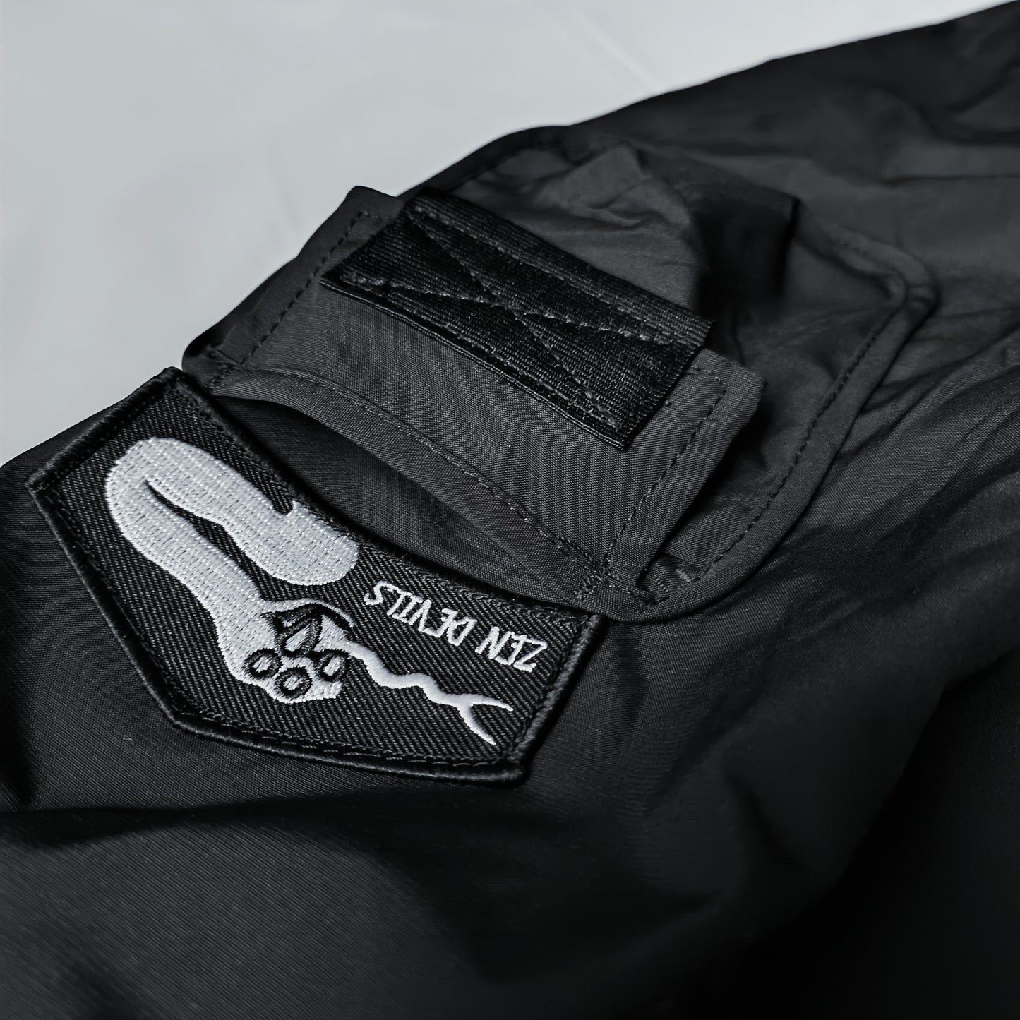 The Flight Bomber Jacket [black]