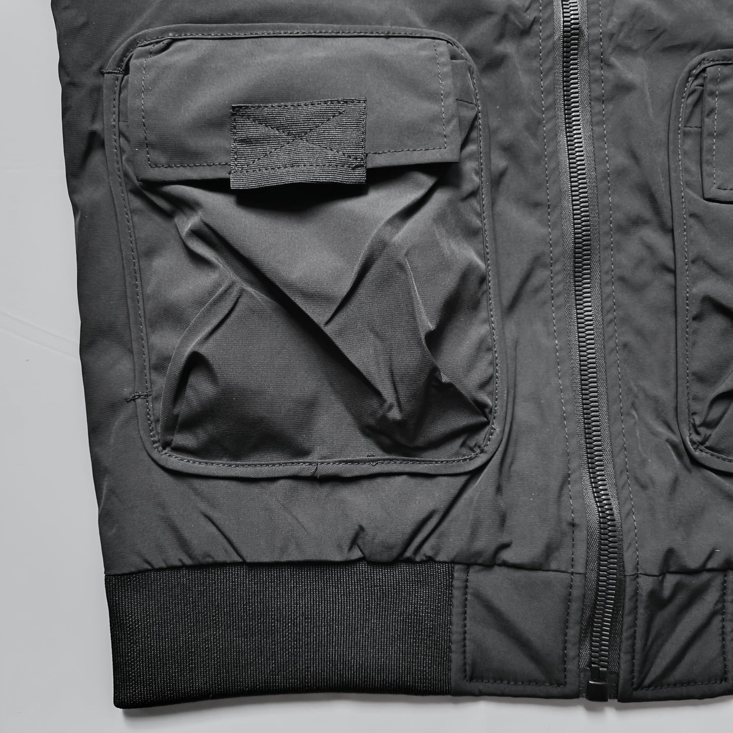 The Flight Bomber Jacket [black]