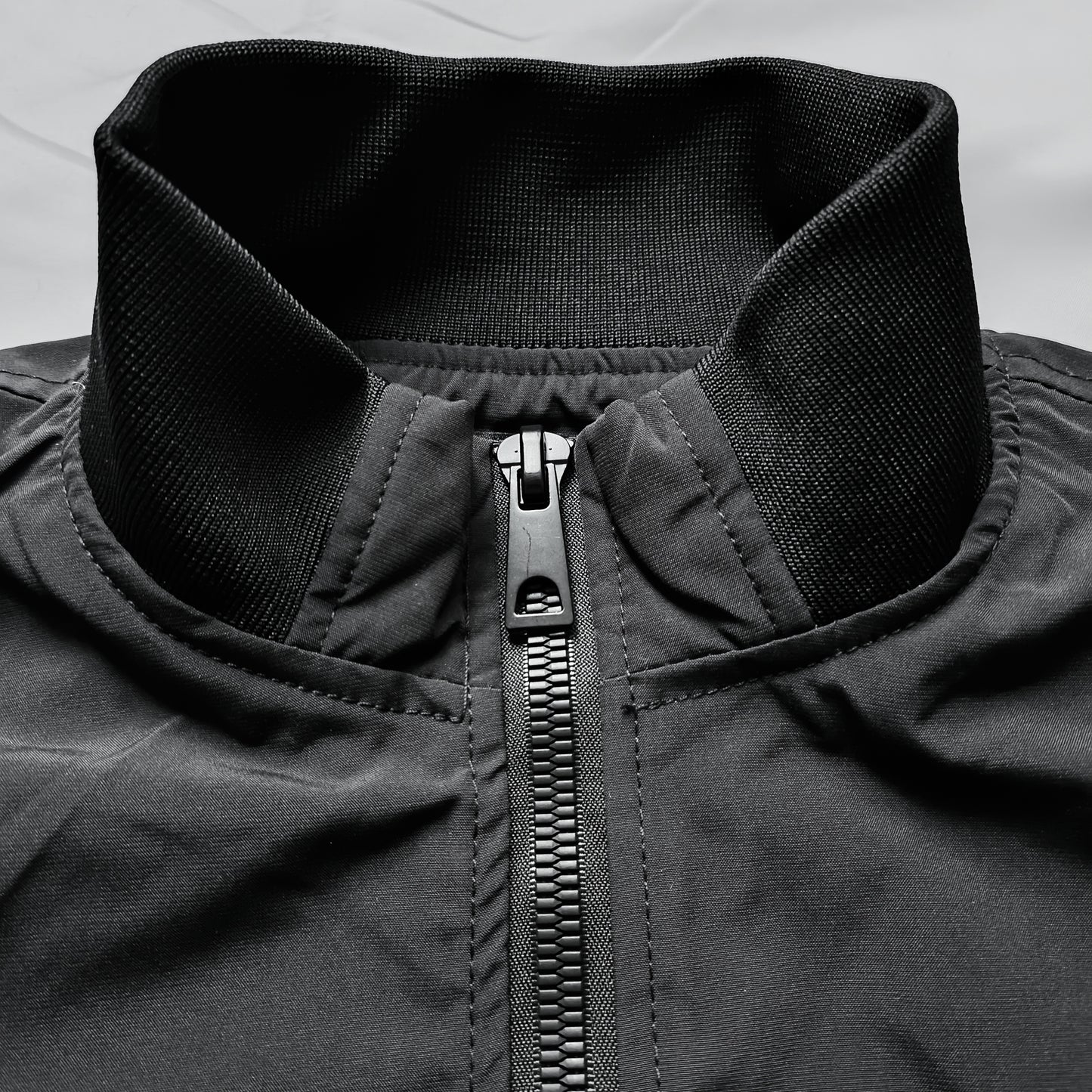 The Flight Bomber Jacket [black]