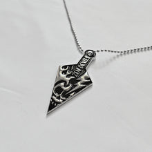 Load image into Gallery viewer, The Skull Kunai Metal Pendant