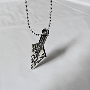 The Skull Kunai Metal Pendant