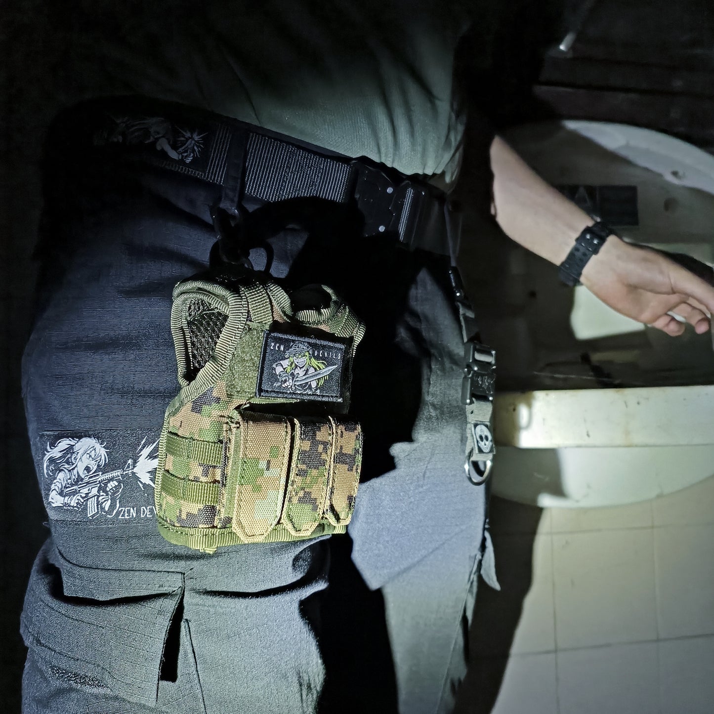 The Mini Tactical Vest Keychain [marpat camo]