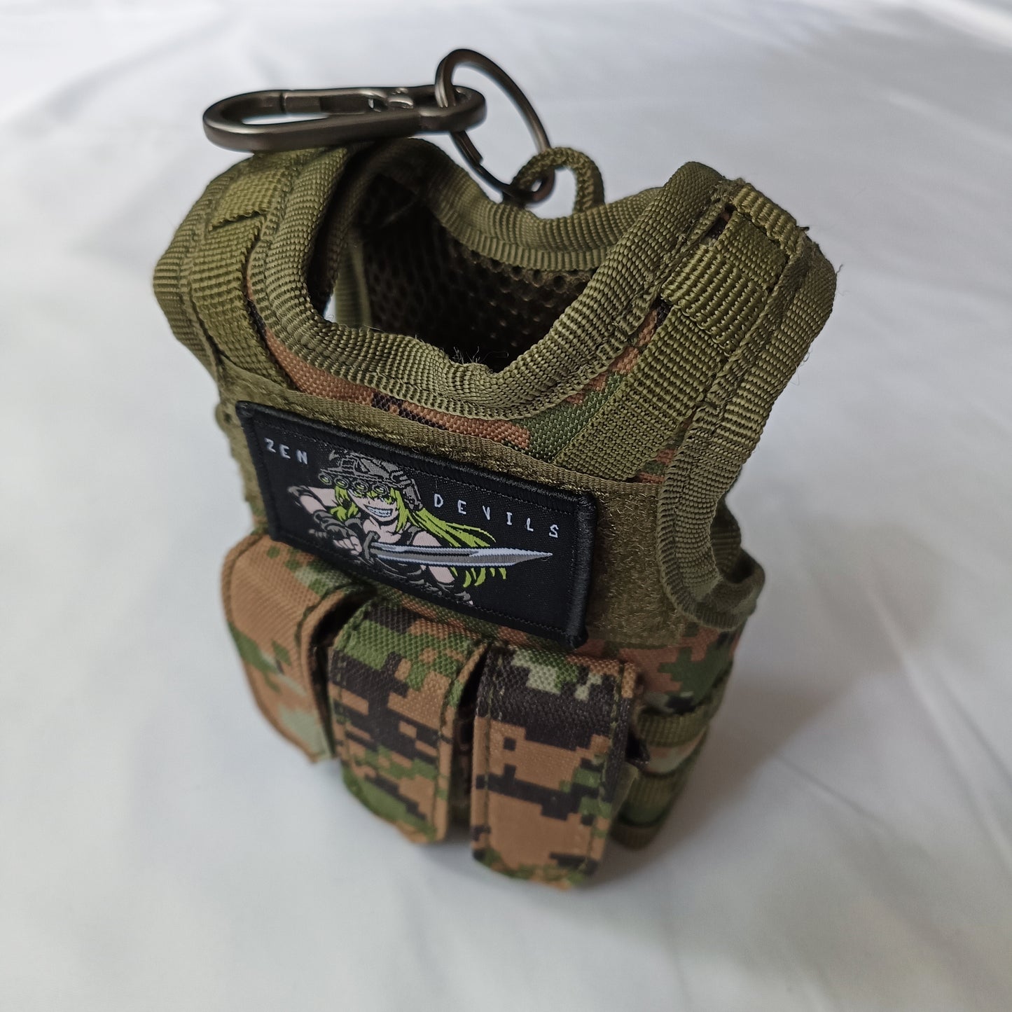 The Mini Tactical Vest Keychain [marpat camo]