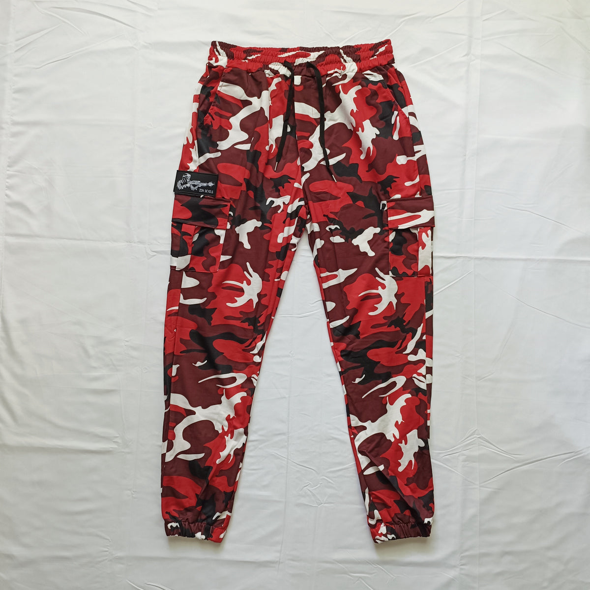 The Hazardous Environment Pants [red camo]