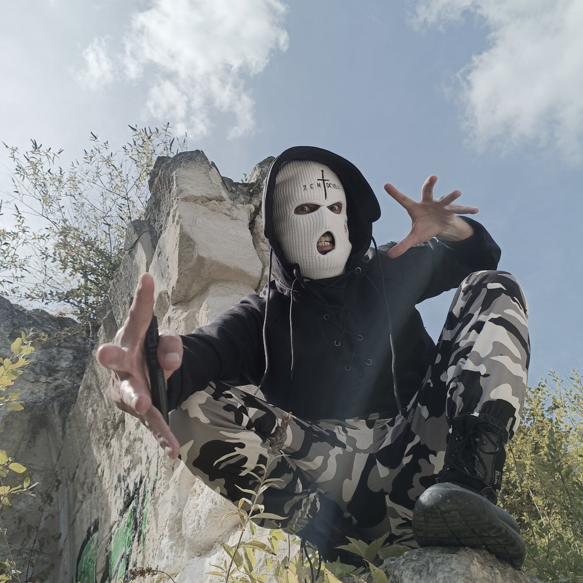 The Hazardous Environment Pants [urban camo]