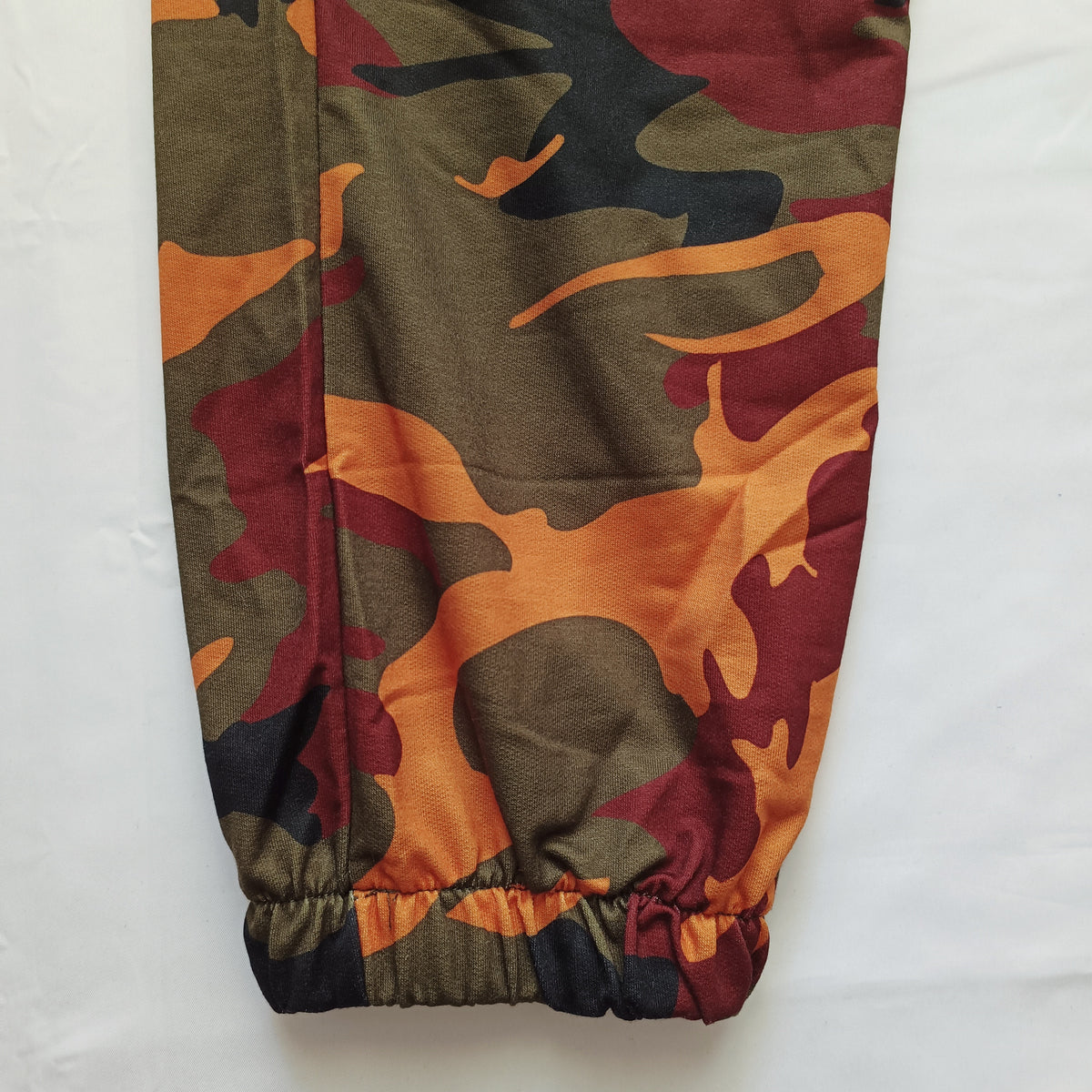 The Hazardous Environment Pants [orange camo]