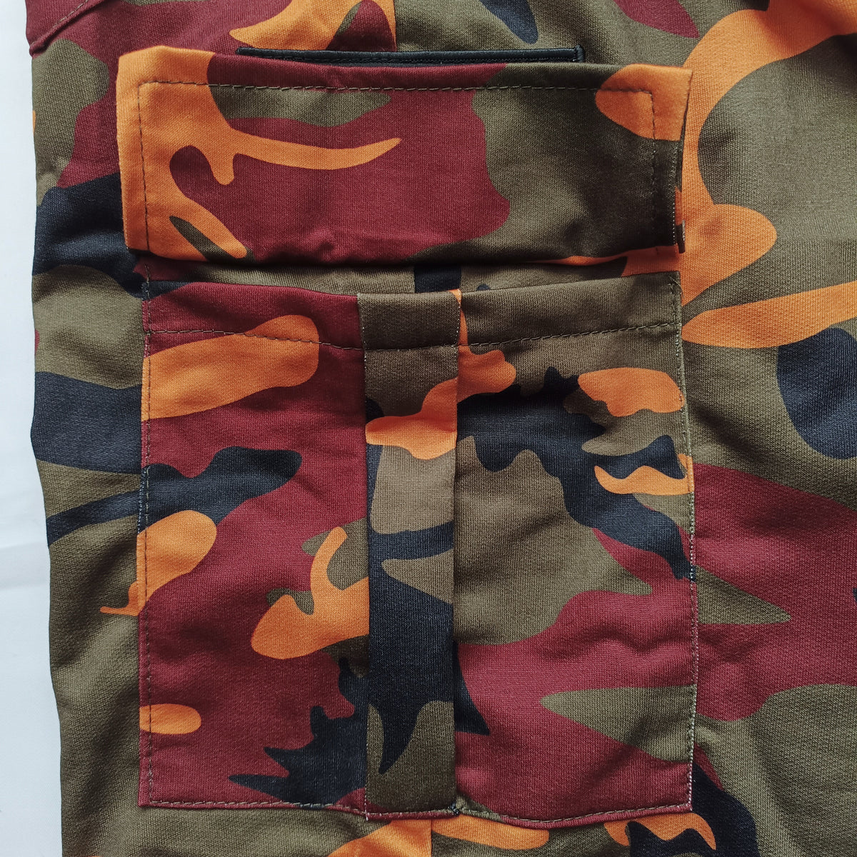 The Hazardous Environment Pants [orange camo]