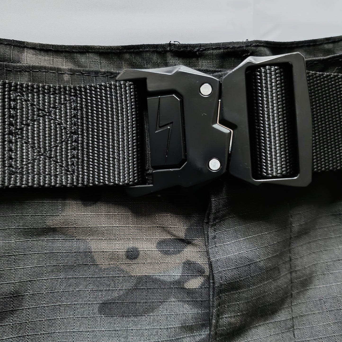 The Combat Uniform Pants [dark multicam]