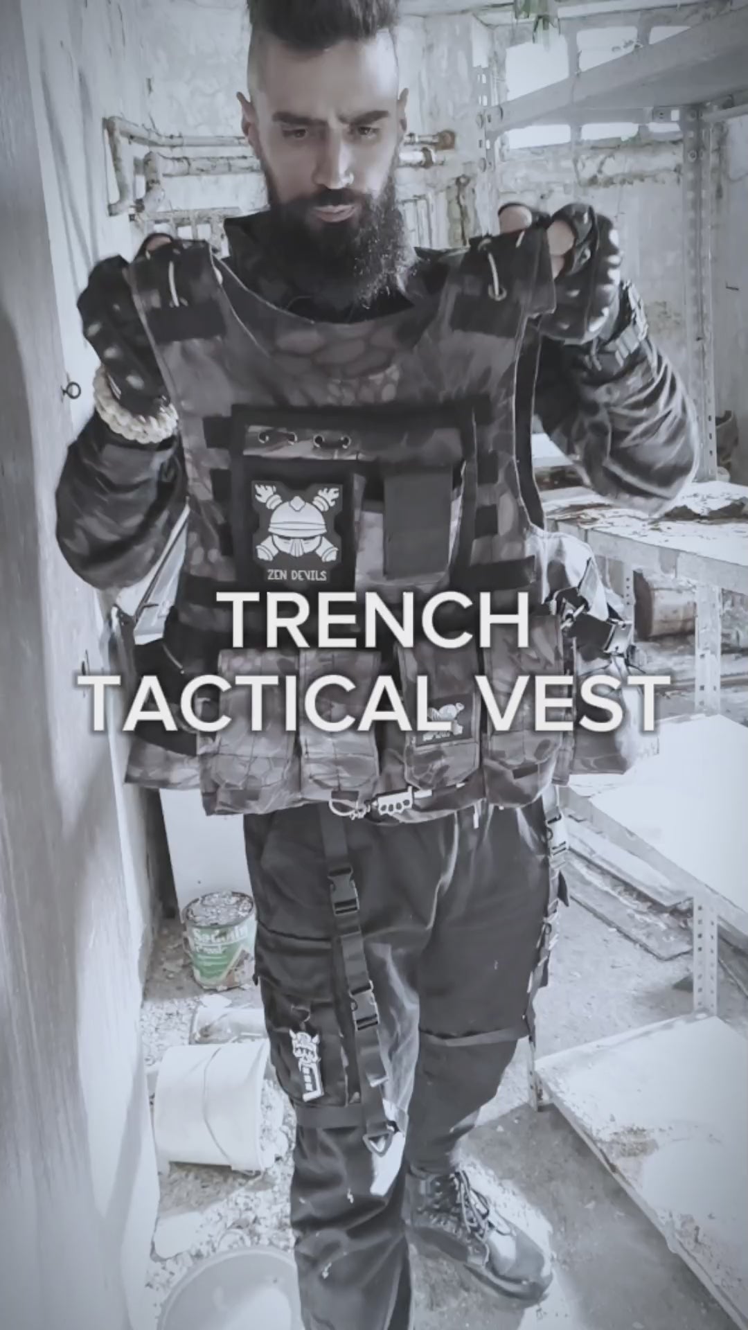 The Trench Tactical Vest [black python] – Zen Devils