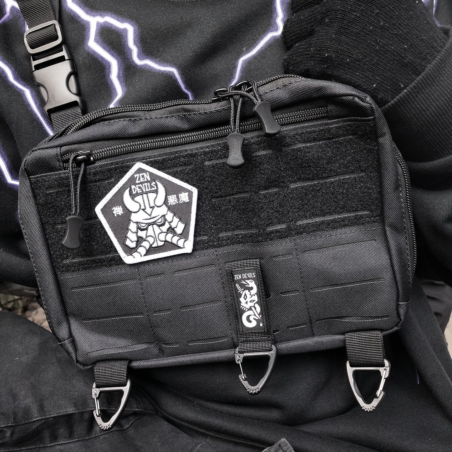 The Warcore Samurai Tactical Chest Bag (black keychain)